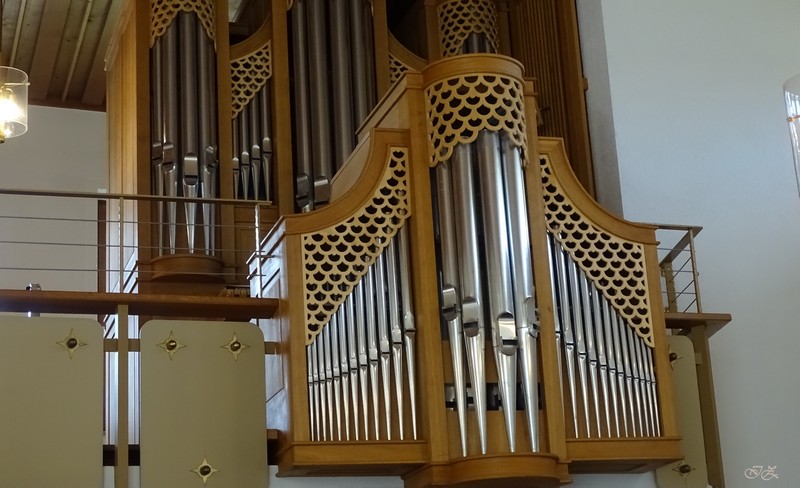 Frontansicht der Orgel 